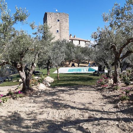 Aparthotel Castello Di Cisterna Gaglietole Exterior foto